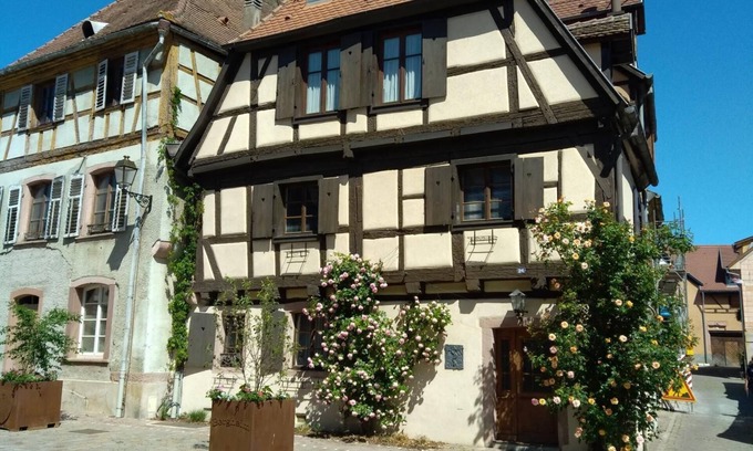 Bergheim House | Half-timbered house of the 17th Century in the center of Bergheim, in the heart of the