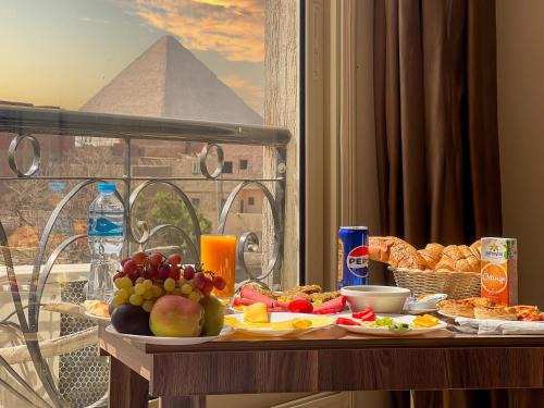 Kafrat al Jabal Hotel | Hammis Pyramids View INN 7 Minutes from the New Grand Museum