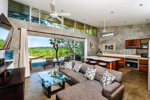Villarreal House | Hammock House Your Private Oasis Near Tamarindo