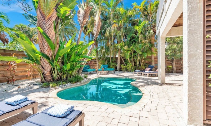 Anna Maria House | Hammock in the Sun by Duncan Real Estate