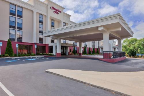Hendersonville Hotel | Hampton Inn Hendersonville