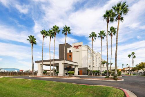 Bonanza Hotel | Hampton Inn Laredo
