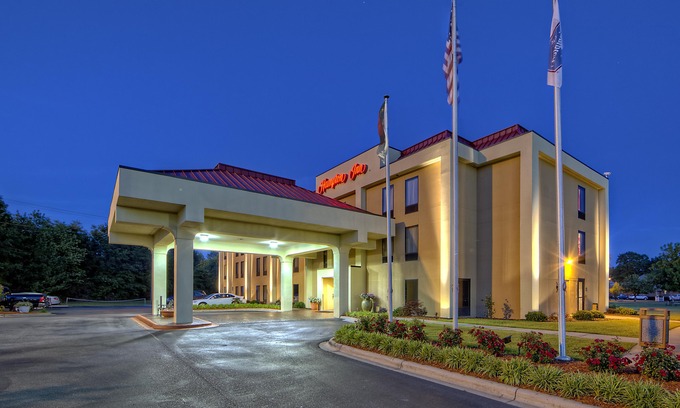 Laurinburg Hotel | Hampton Inn Laurinburg