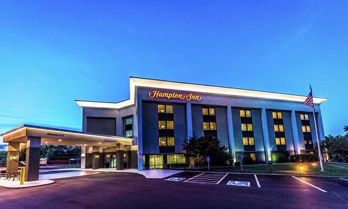 St. Charles Hotel | Hampton Inn St. Charles St. Peters