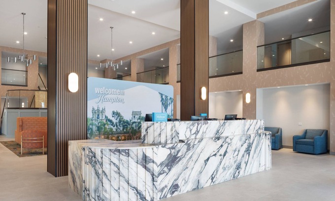 Midway District Hotel | Hampton Inn & Suites by Hilton San Diego SeaWorld