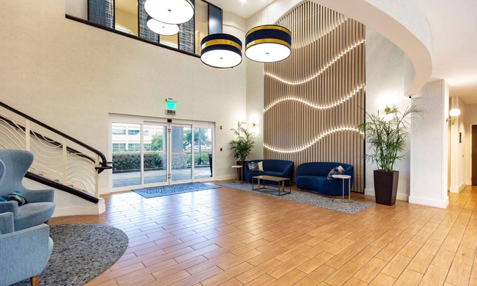 Flagami Hotel | Hampton Inn & Suites Miami-Airport South-Blue Lagoon