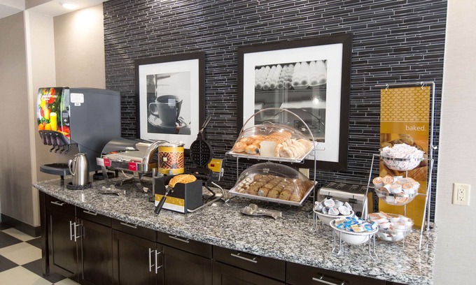 Central Oklahoma City Hotel | Hampton Inn & Suites Oklahoma City Airport