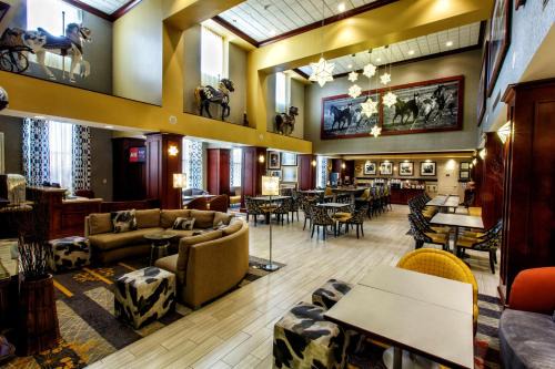 Bloomfield Hotel | Hampton Inn & Suites Staten Island