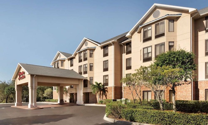 Tarpon Springs Hotel | Hampton Inn & Suites Tarpon Springs