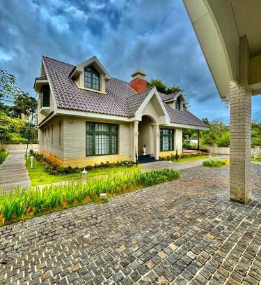 Kalpetta Villa | Hanberry Luxury Cottage