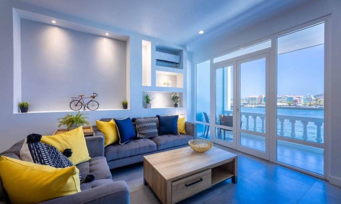 Punda Apartment | Handelskade Residence: Comfort at Unique Location