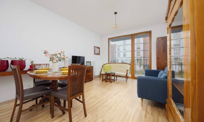 Wilanow Apartment | Handelsmana 7 Warsaw | Climatic Apartment | Parking & Balcony | Apartment for Bu
