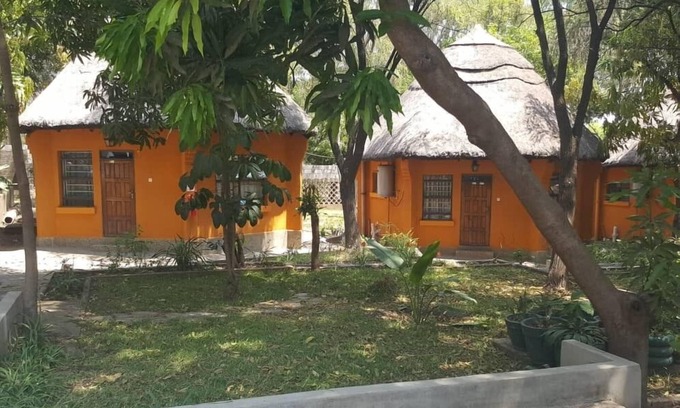 Livingstone Hotel | Handmaid Sisters Lodge