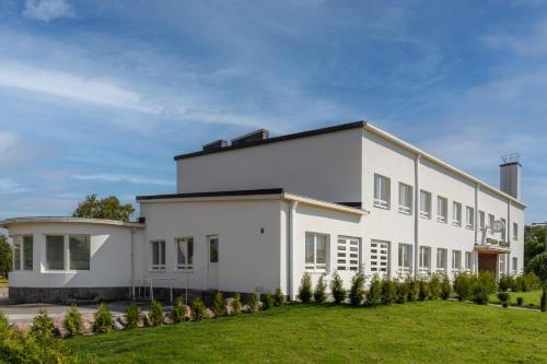 Hanko Apartment | Hangon Asema 6 - yksiö terassilla, ei portaita