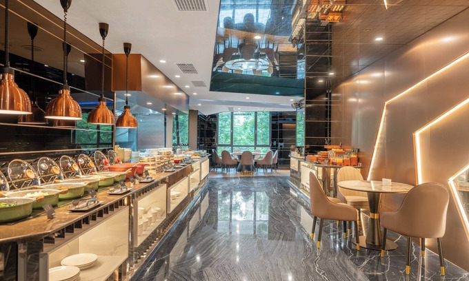 Jianggan Hotel | Hangzhou West Lake 6698 Crystal Hotel