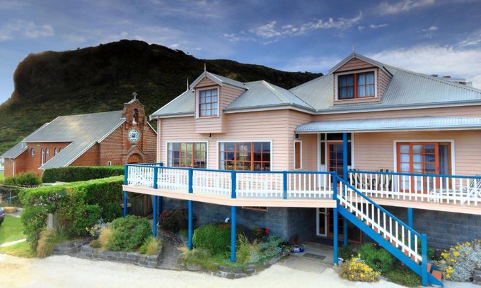 Stanley Bed & Breakfast | Hanlon House