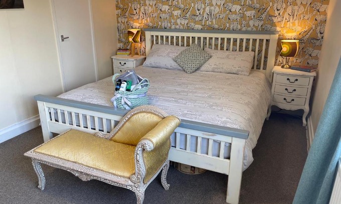 Bicester House | Hannah's Homestay