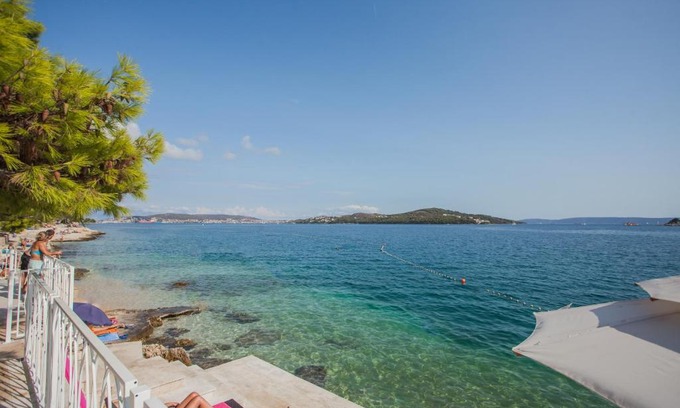 Seget Vranjica Resort | Happy Camp mobile homes in Camping Amadria Park Camping Trogir