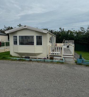 Brazzacott Apartment | Happy days plot 16