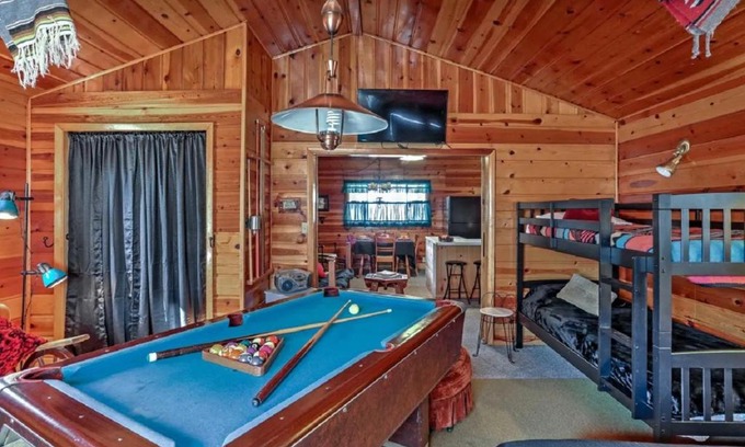 Pinetop House | Happy Heart Bunkhouse