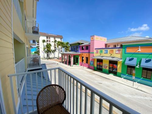 Fort Myers Beach Apartment | Harbour House at the Inn Unit 211 condo