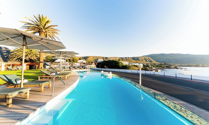 Hermanus City-Centre Hotel | Harbour House Hotel