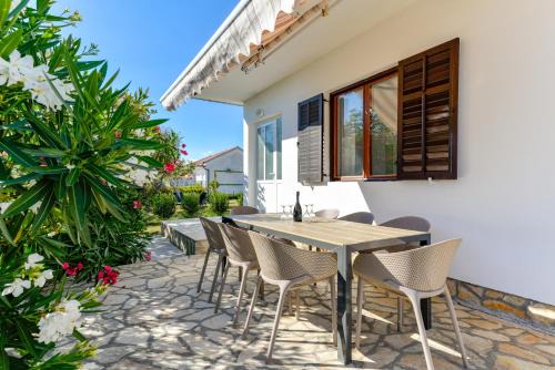 Ljubac House | Haus Perkovic