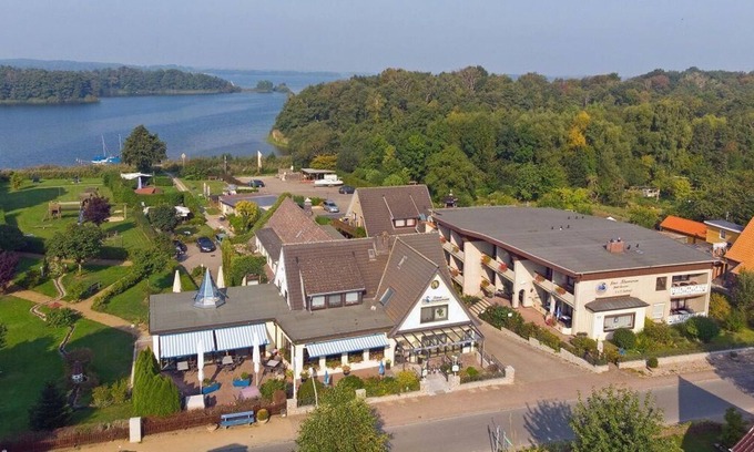 Bosau Apartment | Haus "Schwanensee", Wohnung 9