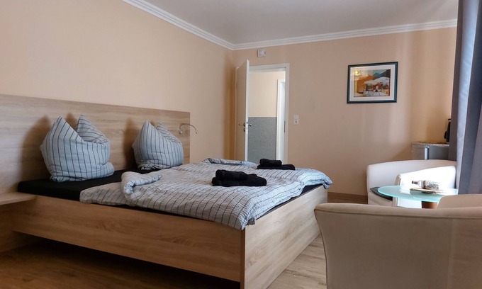 Lembruch Apartment | Haus Strandlust - Cozy studio directly on Lake Dümmer See