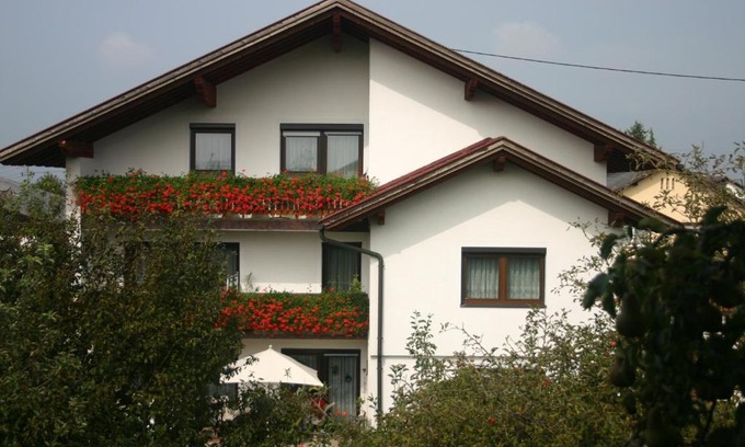 Obernberg am Inn Bed & Breakfast | Haus Stuttgart