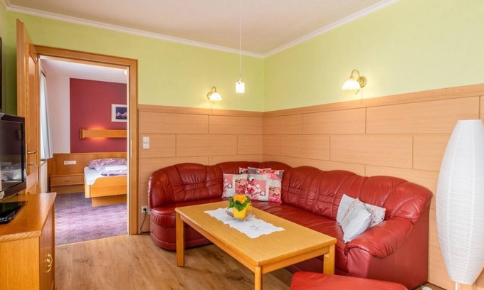Ramsau am Dachstein Apartment | Haus Waldblick - Apartment Planai - 2 bedrooms, 2 showers, WC