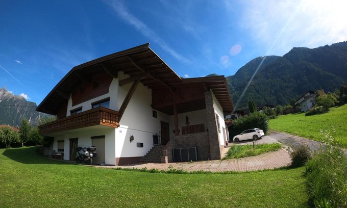 Sautens House | Haus Wolfi