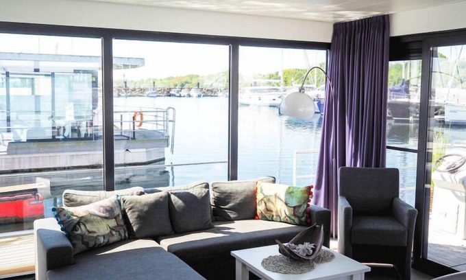 Tarnewitz Boat Rental | Hausboot in Boltenhagen