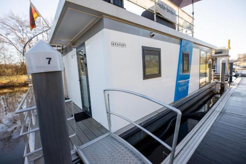 Bad Bederkesa House | Hausboot "Seestern"