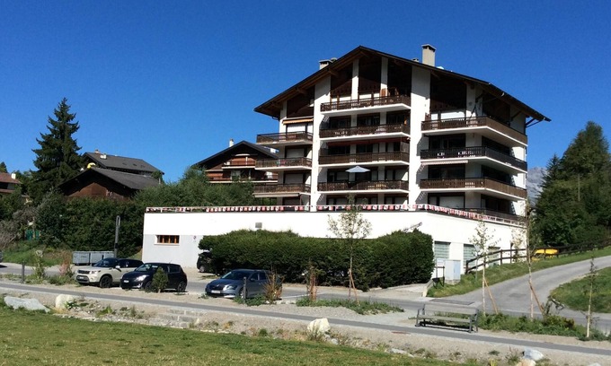 Saint-Pierre-de-Clages Apartment | Haute Nendaz (4 Vallee) Luxury 2 bed , 108 sq m apt in village centre