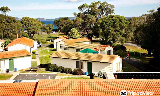 Emu Point Hotel | Havana Villas