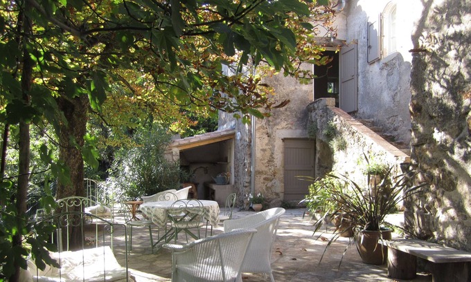 Monoblet Other | Haven of peace with natural swimming