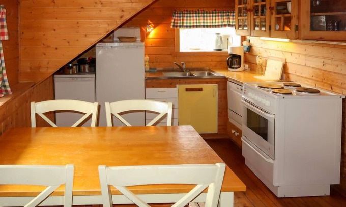 Askvoll House | Havsblikk by Interhome