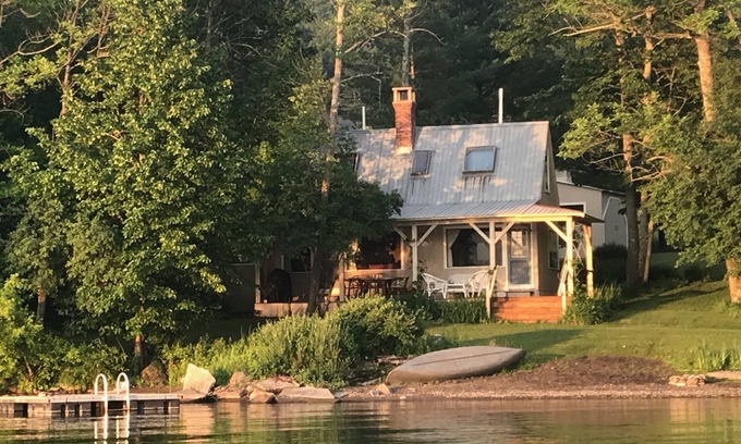 Cooperstown - Otsego Lake Cottage | Hawk Nest - Lakefront - Beach - Sunsets - Fire Ring!