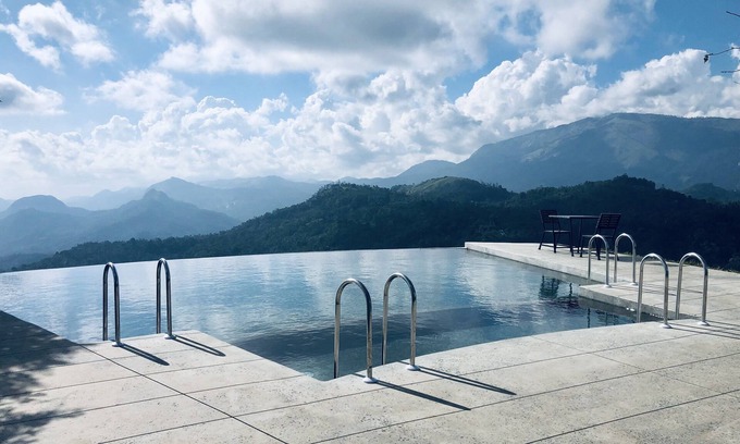 Devikolam Hotel | Haze and Kites Resort Munnar