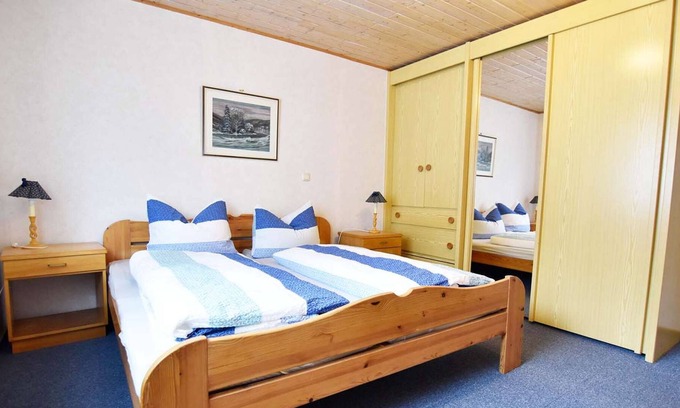Heimbach Apartment | Hb01 Doppelzimmer Nr. 9
