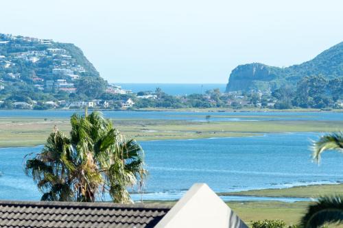 Old Place Apartment | Heads Views