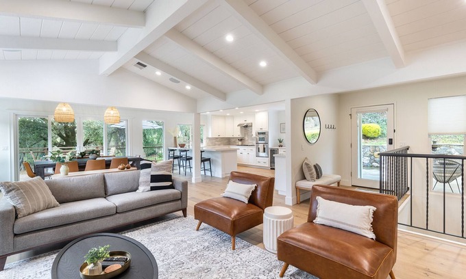 Healdsburg House | Healdsburg House - Chiquita Road - Hot Tub - Private
