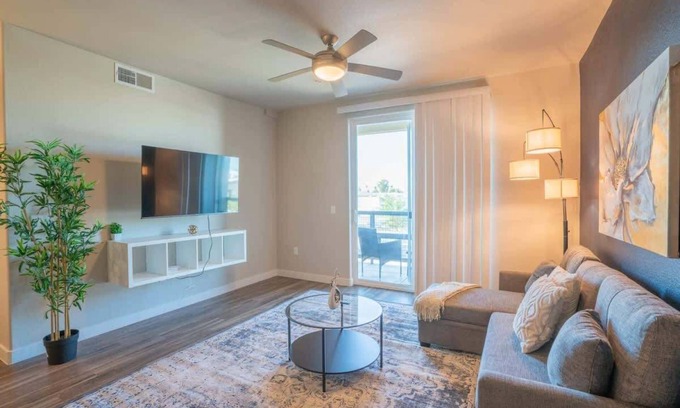 Tempe Apartment | Heart of Tempe | Balcony, Pool, Gym, W/D, Parking