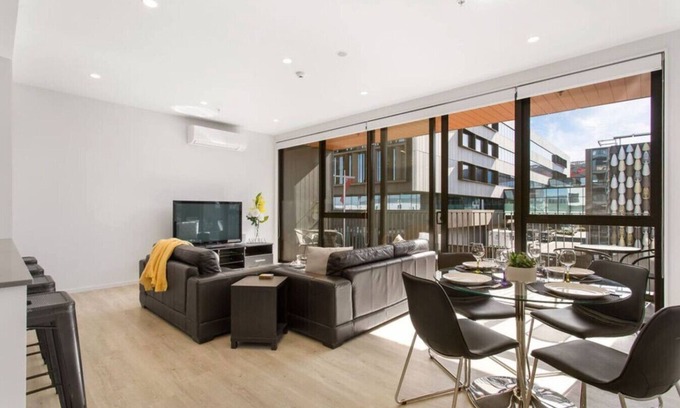 Christchurch City Centre Apartment | Heart of the CBD 2Bdrms 2Bthrms secure park