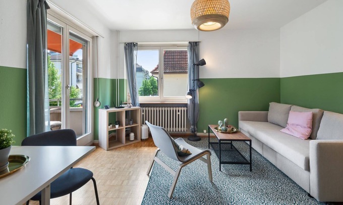 Oberstrass Apartment | Heartwarming haven: cozy Apt in heart of Zurich