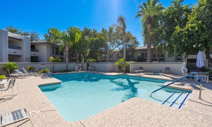 Cloisters Condo | Heated Pool Year Round | Biltmore Gem | Golf/Walk