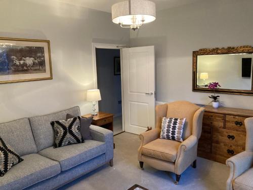 Inverness Apartment | Hedgefield House - Serene Top Floor Flat
