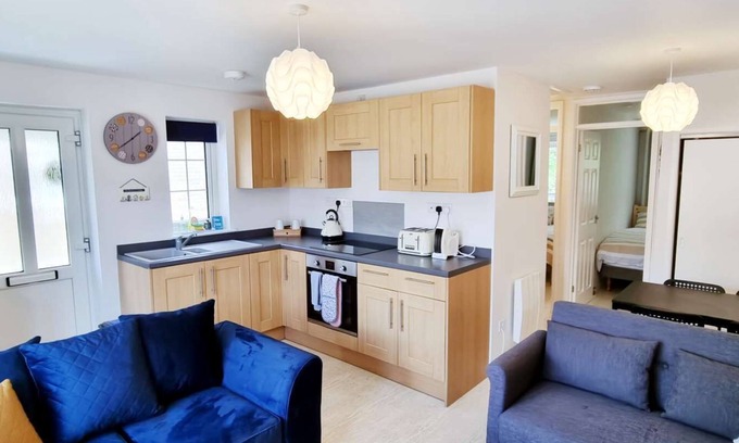 Looe House | Hedgehogs Home Sleeps 4