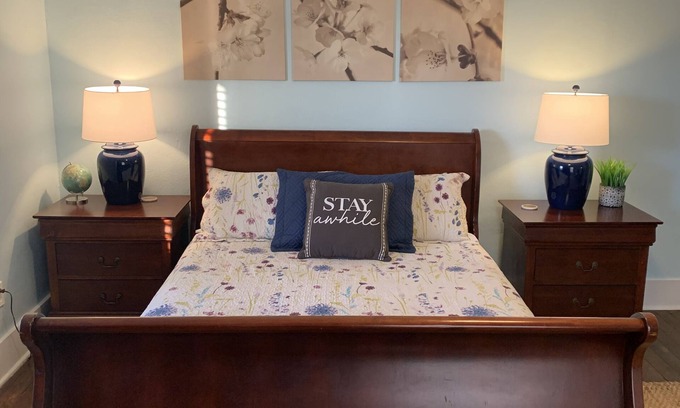 Boardwalk House | Hemingway Suite